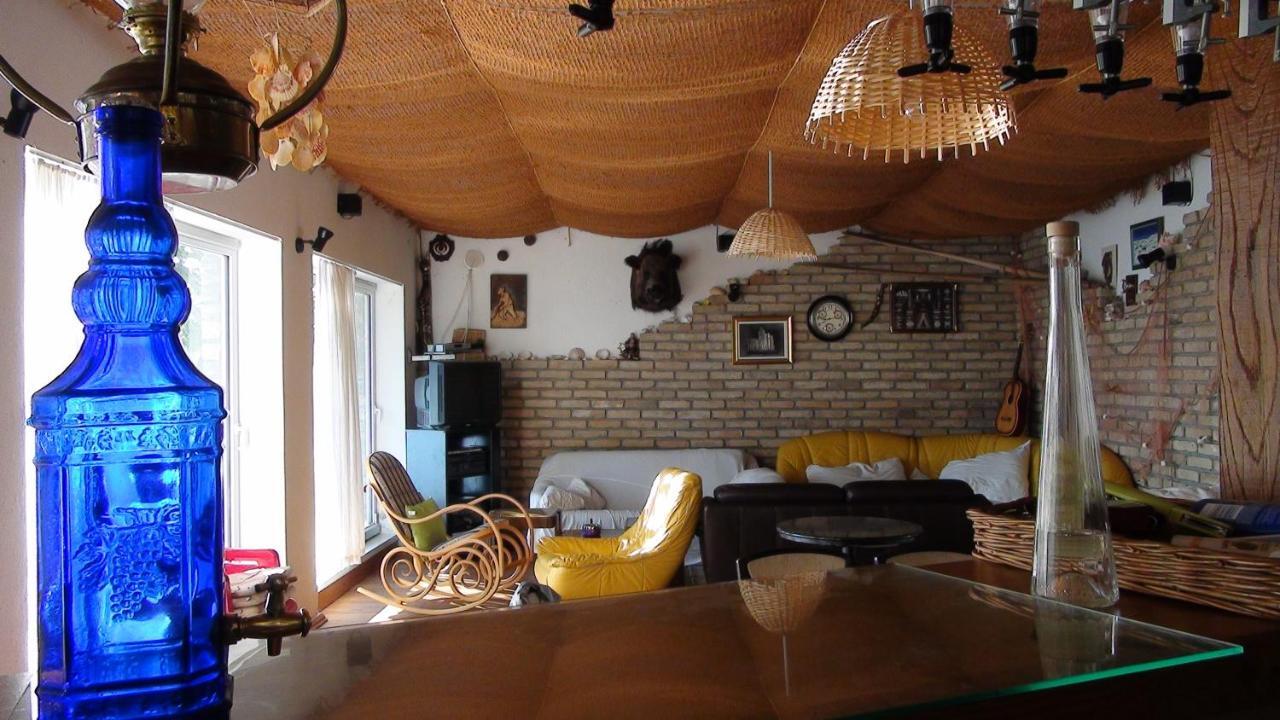 Resort Haus Toma Чезарица Экстерьер фото