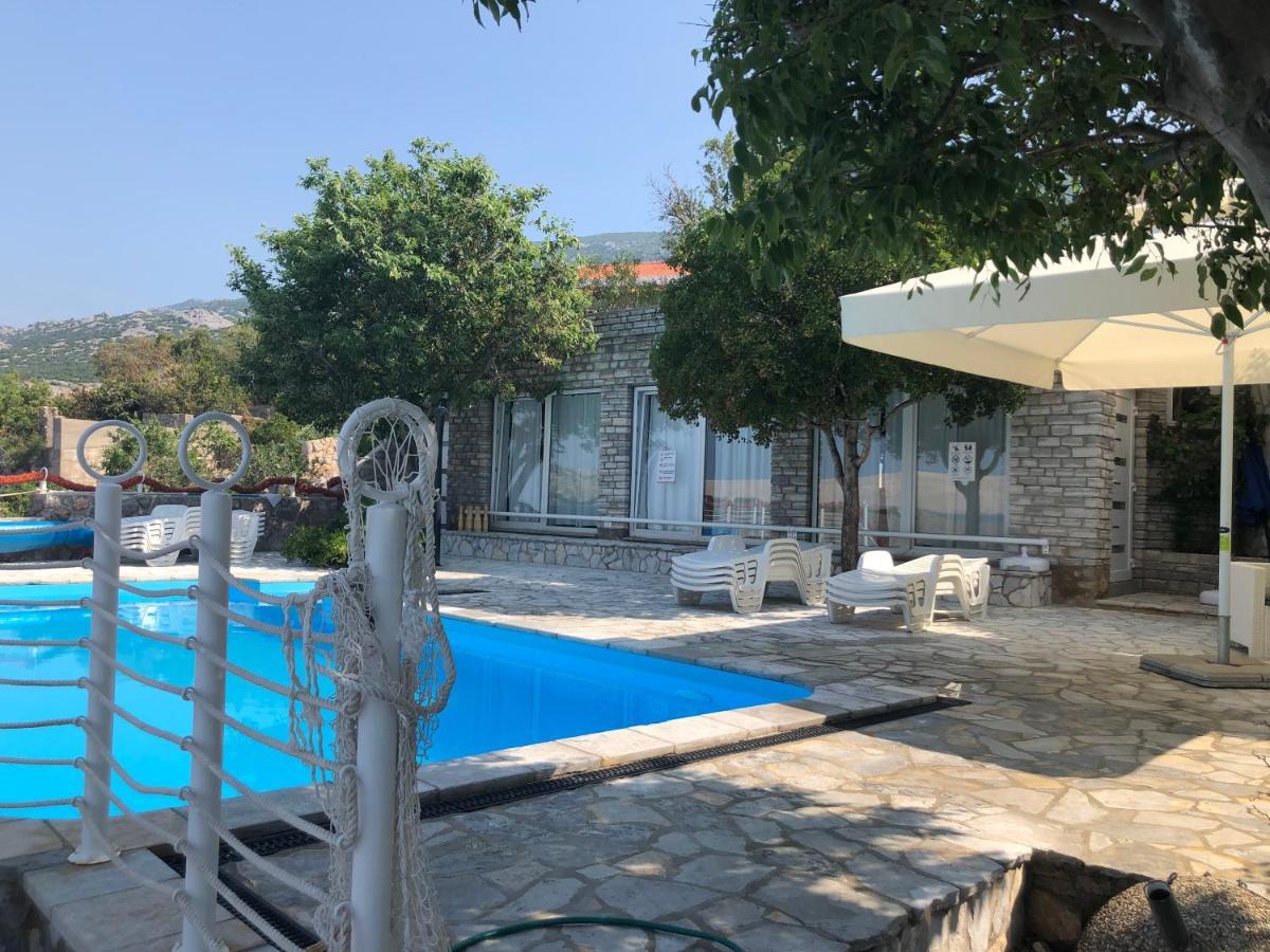 Resort Haus Toma Чезарица Экстерьер фото